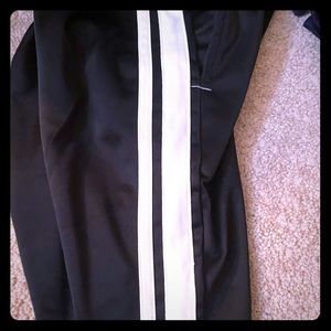 ASICS  Boys Trackpants size 7